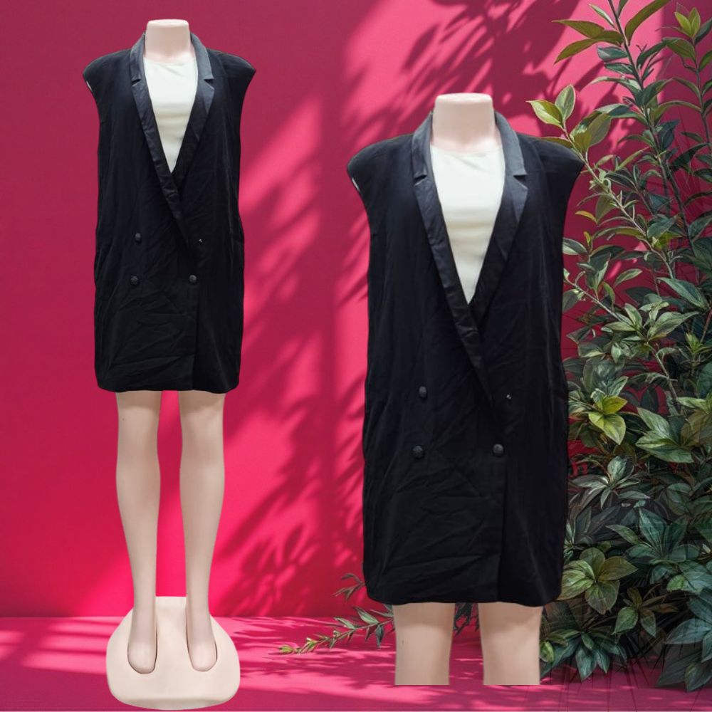 CRM Ladies Sleeveless Long Coat