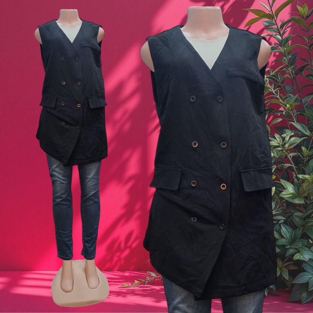 CRM Ladies Sleeveless Long Coat