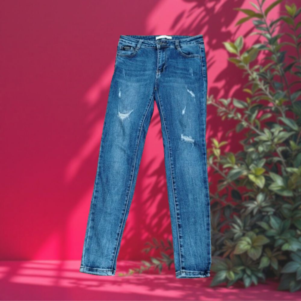 CRM Ripped/Tattered Jeans Pants - LADIES