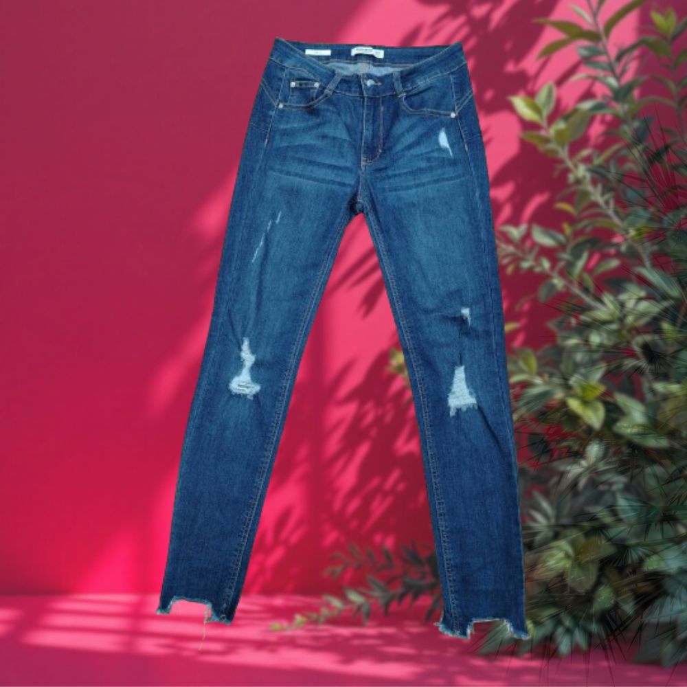 CRM Ripped/Tattered Jeans Pants - LADIES